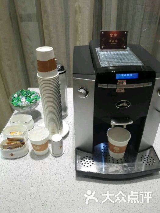 中国国际航空公司国内出发头等舱、公务舱休息