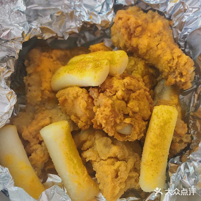 三个先森的韩国炸鸡(三胞店)奶香芝士味炸鸡图片