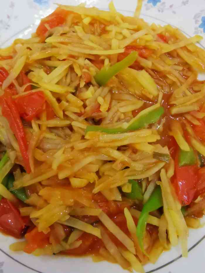 打分 模仿兰州拉面里的酸辣土豆丝盖浇面,味道好极了!