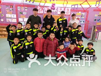 北京西二旗地铁站足球场-北京西二旗地铁站足