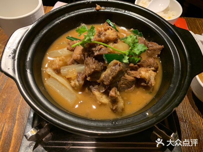 胡桃里音乐酒馆(海雅缤纷城店)牛腩煲图片