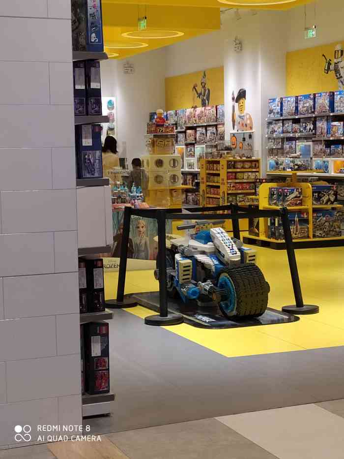 lego 乐高(天宫院凯德店"天宫院凯德茂一层的一家店,比附近龙湖的陈