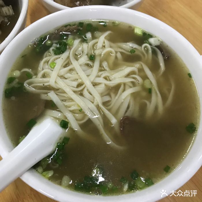 真正牛骨汤-牛丸汤手工面图片-深圳美食-大众点评网