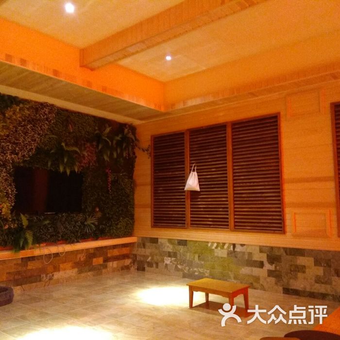 春上汤泉温泉汗蒸洗浴