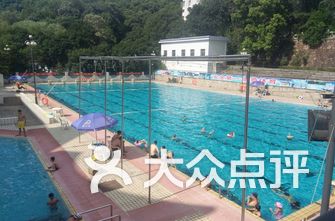 游泳池排名_游泳池卡通图片