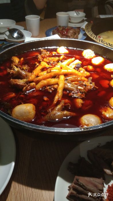 李子坝梁山鸡(观音桥七鸡哥店)招牌梁山鸡图片