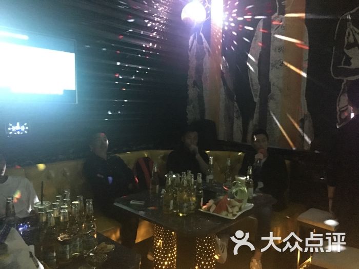 唛歌ktv(下沙银泰店)的点评