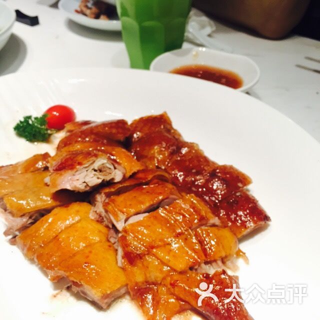 半只烧鸭