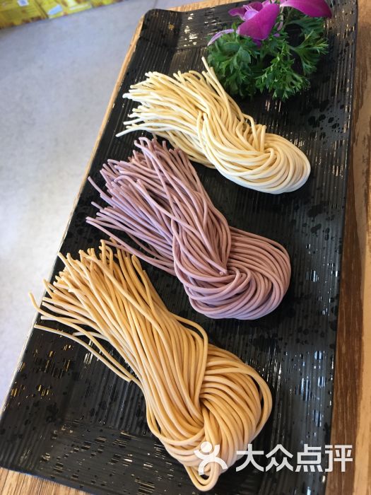 嘉忆新派精品火锅养生三色面图片 第6张