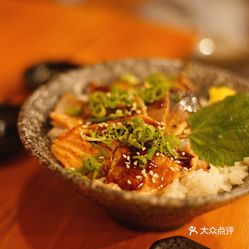 志魂寿司 人均消费_寿司简笔画(2)