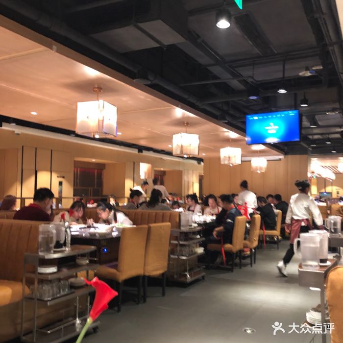 海底捞火锅(东方红广场店)--环境图片-兰州美食-大众