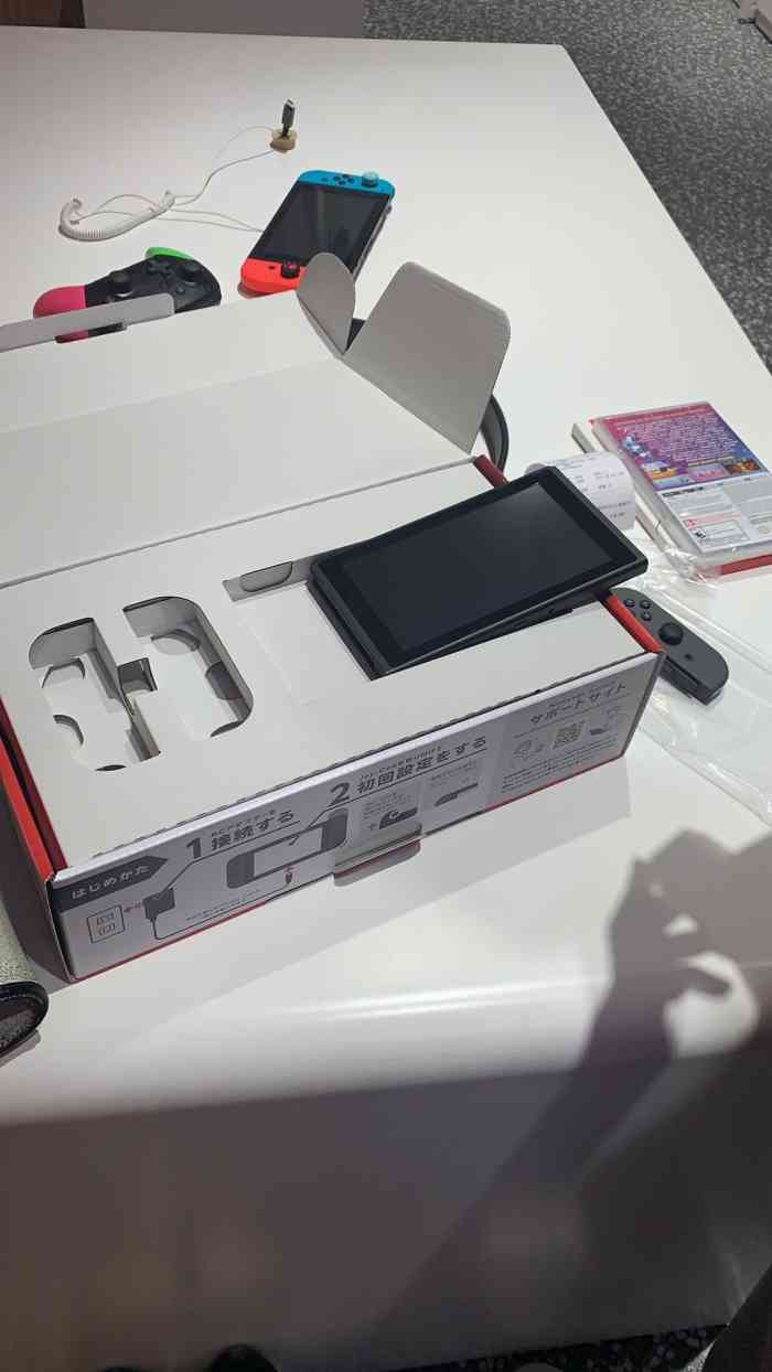nintendo任天堂switch授权店(万象汇店)-"路过万象汇