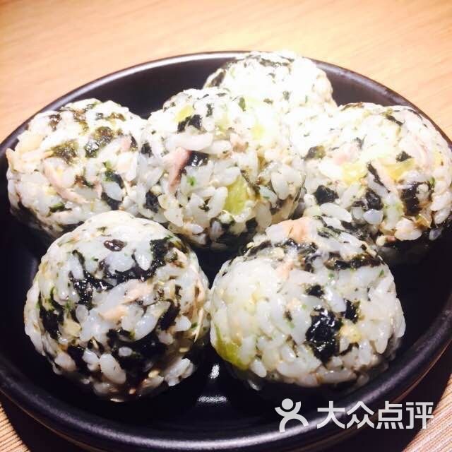 金枪鱼紫菜拌饭