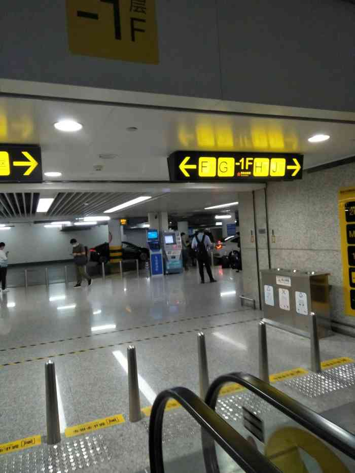 重庆江北国际机场t3航站楼停车场
