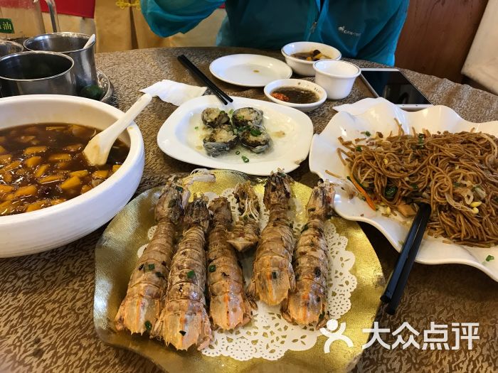 琼菜王美食村图片 - 第1张