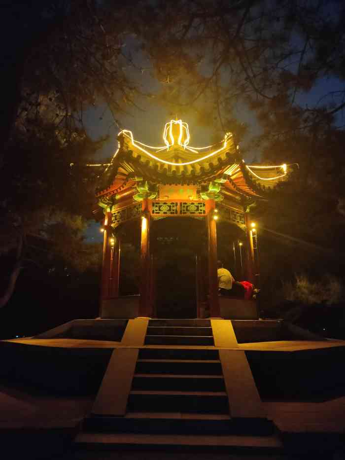 紫竹院公园-"这里已经和东单一样,门票免费,同友众多.