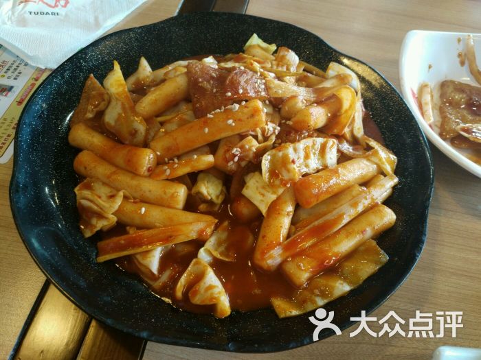 海鲜鱼饼炒年糕