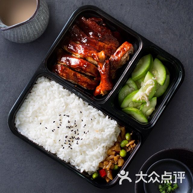 秘制酱鸭腿套餐