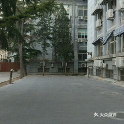 北京积水潭医院停车场