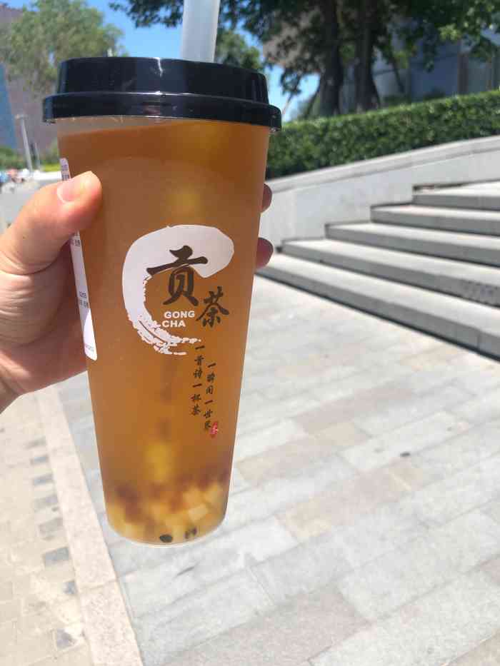 秋天的第一杯奶茶一直没有喝