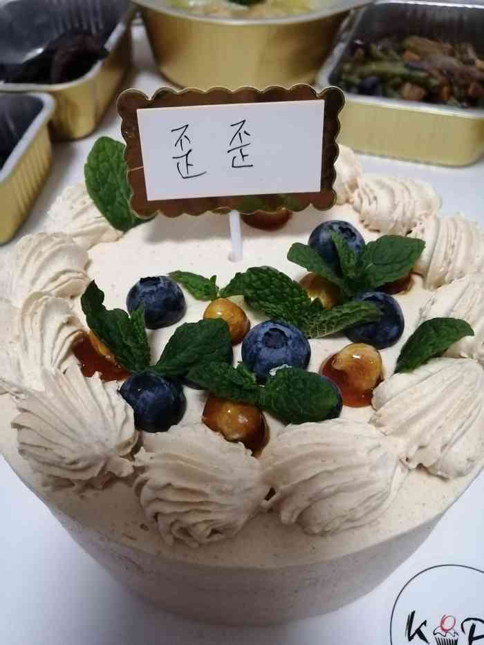 法桐蛋糕制造局(秦淮店)-"八寸的蛋糕大了,早知道买六寸的了.口味不.