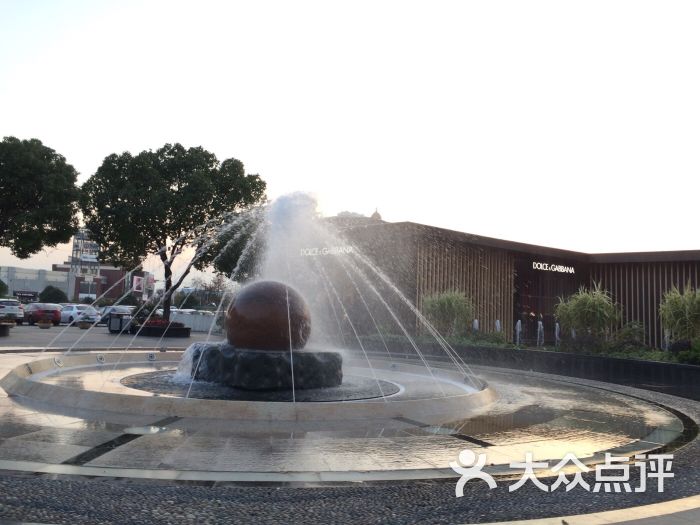 百联青浦奥特莱斯广场(青浦店)-图片-上海购物