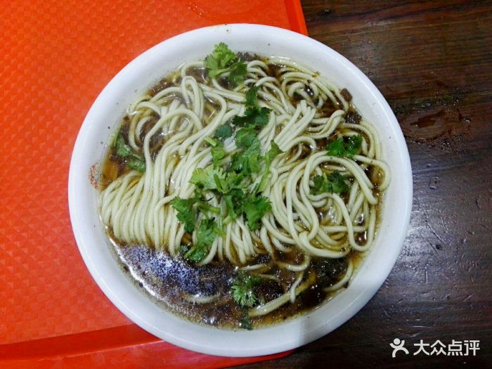 李秃子四季抻面(十四路店)老汤面图片