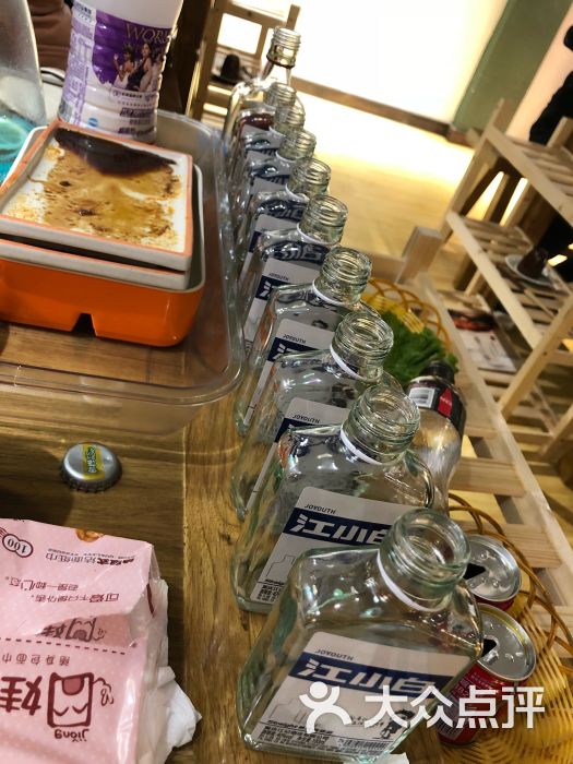 川传串火锅串串香(合作街店)江小白图片 - 第16张