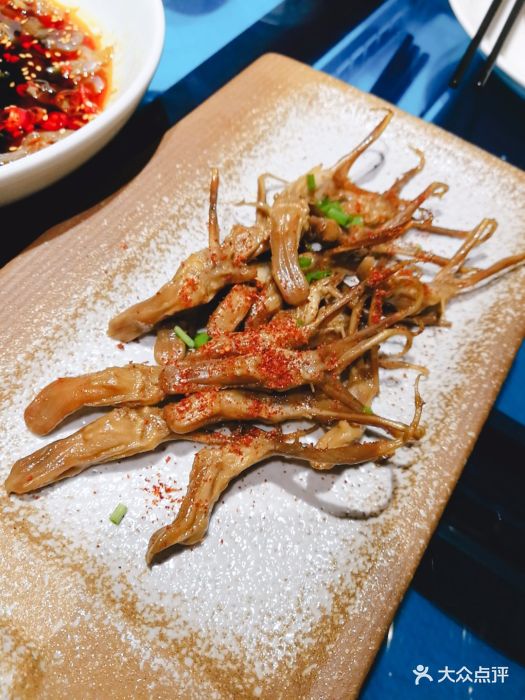 老卤鸭舌