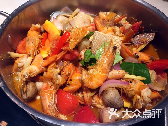 冬阴功大虾海鲜锅