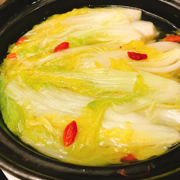 砂锅鸡汁白菜 ￥ 32