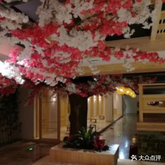 玉泉宫洗浴健足图片 第3张
