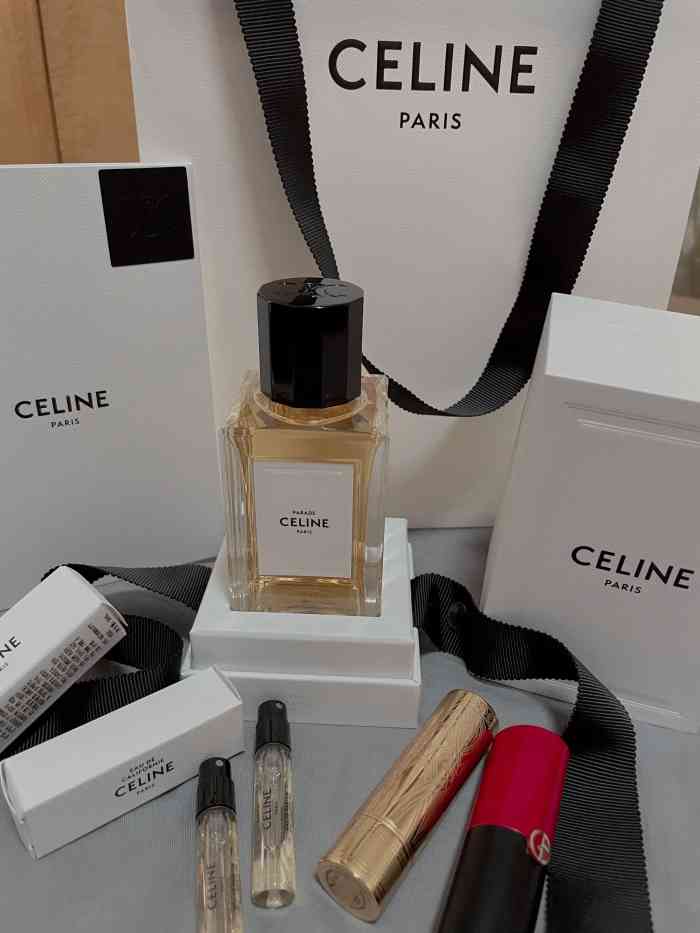 celine(ifs店)-"来成都旅游,太古里,ifs是肯定不能.