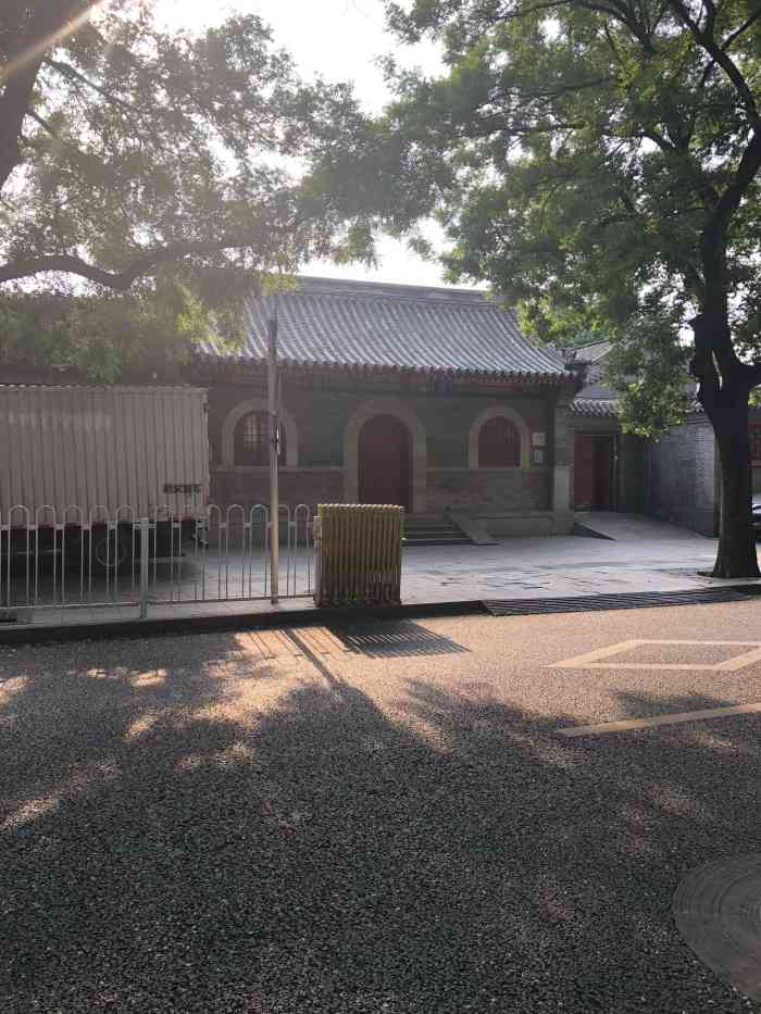 静默寺位于北长街昭显庙南侧,故宫外八庙之一,建于明末,原本为关帝庙.