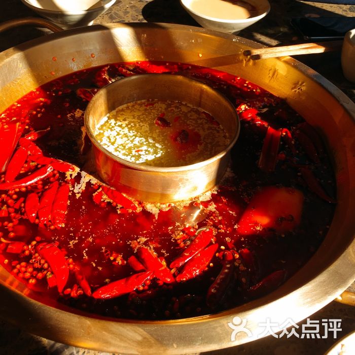 小龙坎老火锅:环境可以 味道也还不错&nbs.大