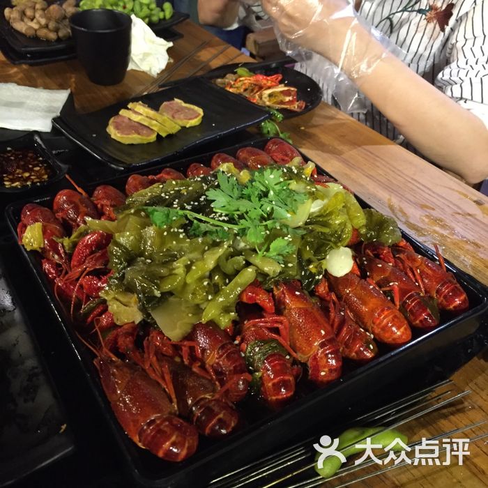 嘚味烧烤龙虾宵夜·徐州特色菜
