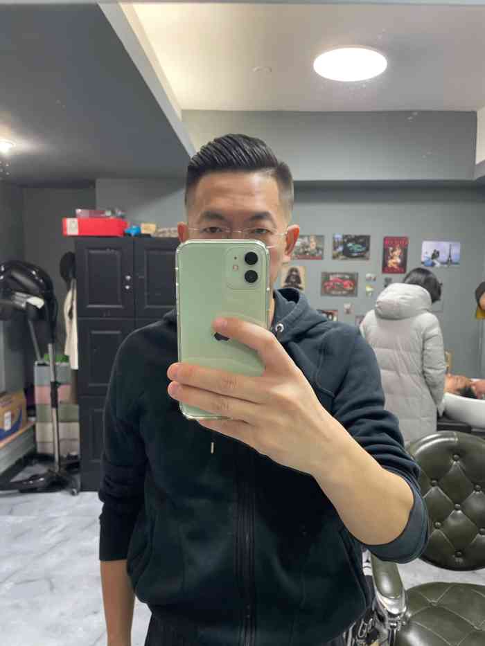 志勇男士理发馆 油头修面黑人烫(技术店)