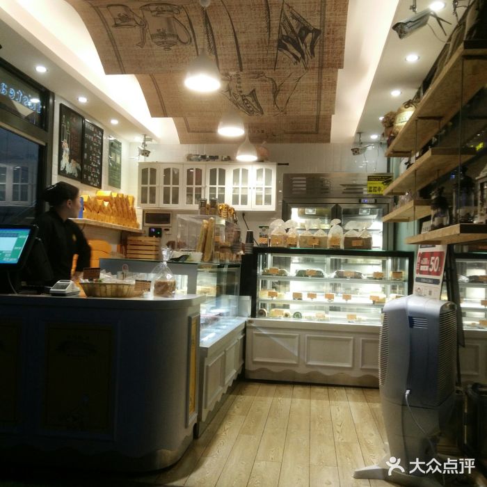 昆明饭店西饼屋(欣都龙城店)大堂图片