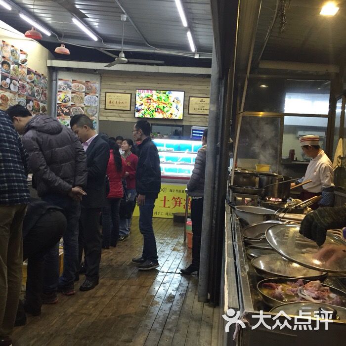 多伦多海鲜自助餐厅_国外海鲜主题餐厅设计_将军匙海鲜餐厅