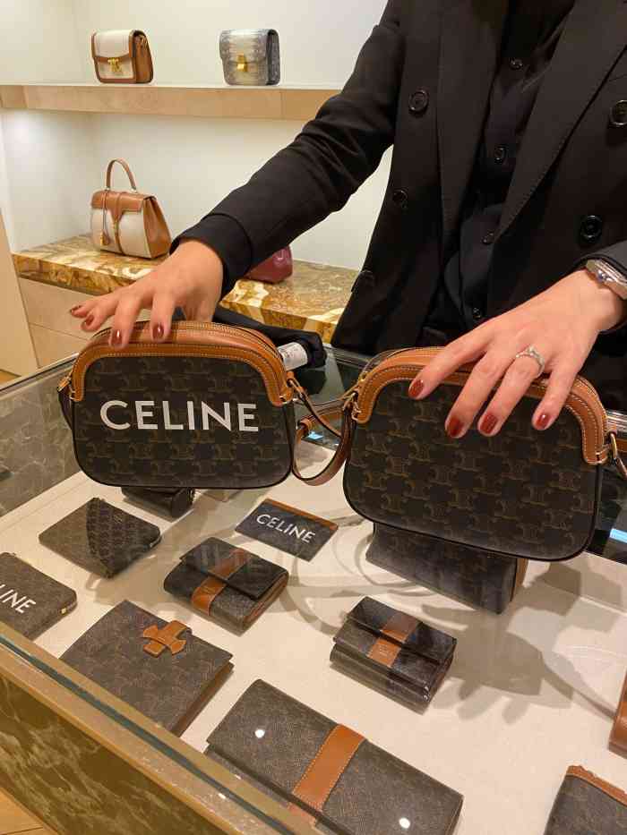 celine(万象城店)-"商品:包包 商品评价:包包样式还是