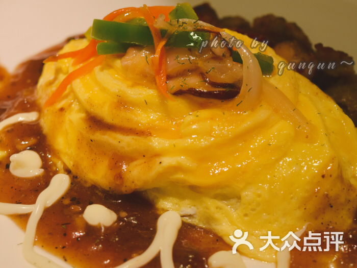 黑胡椒鸡肉蛋包饭