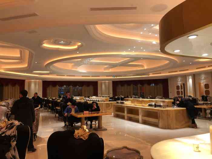 南京白金汉爵大酒店-"试营业住了几天 东西还可以 不.