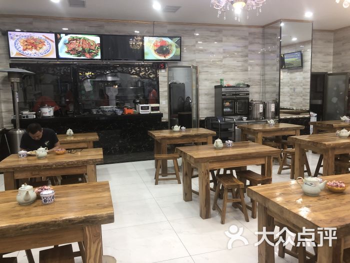 摆福军九鼎兰州牛肉面图片 - 第5张