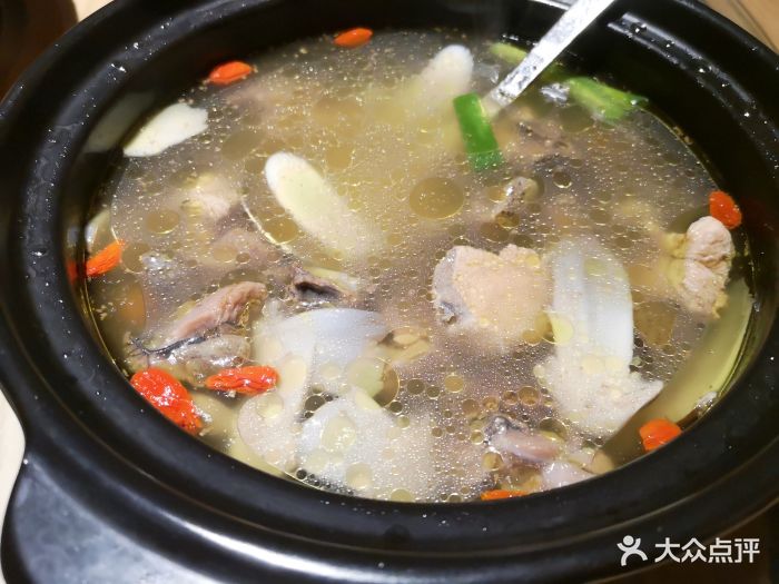 松茸炖鸡