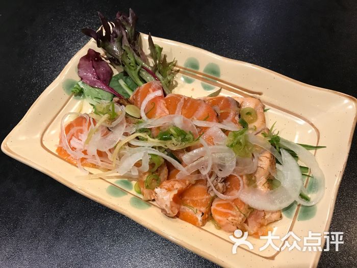 gen Japanese Restaurant -Salmon tataki 炽烧三