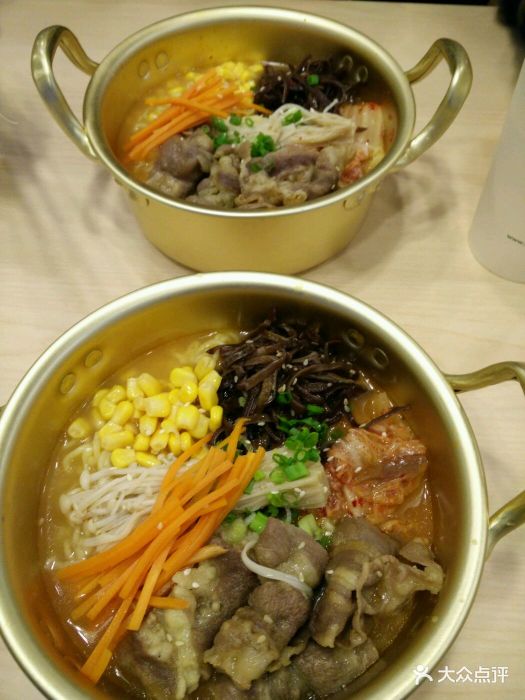 菌菇肥牛辛拉面