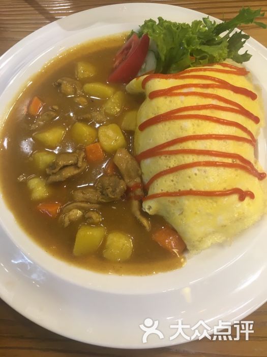 咖喱鸡肉蛋包饭