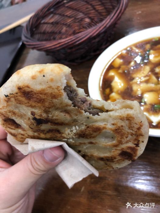 老潍县城隍庙肉火烧特色牛肉火烧图片