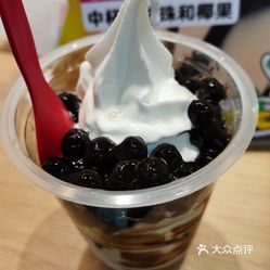 蜜雪冰城(西华路店)的黑糖珍珠大圣代好不好吃?用户评价口味怎么样?