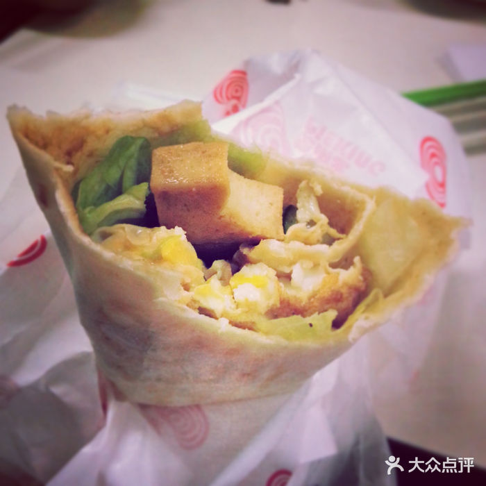 豆腐丝卤蛋卷
